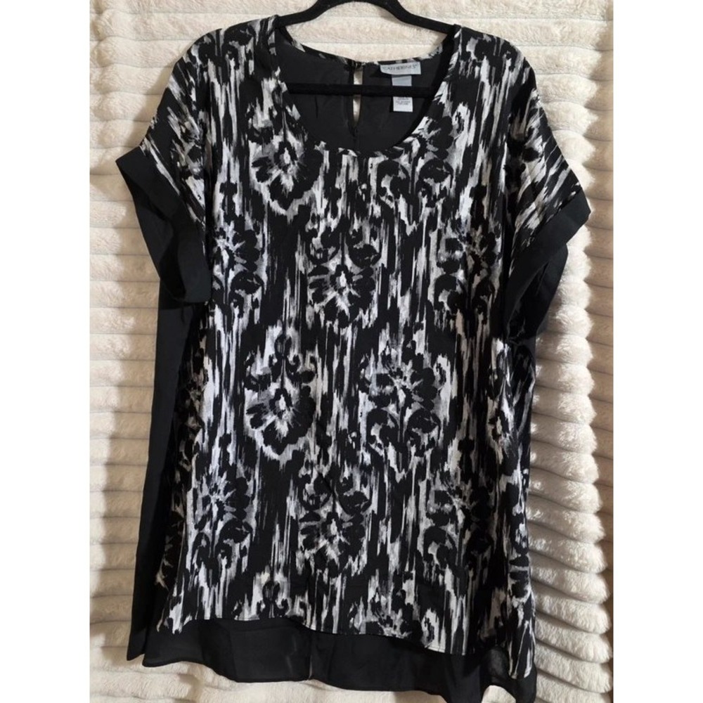 Catherines Womens 0X 14/16W Black White Ikat Print Short Sleeve Blouse Top
